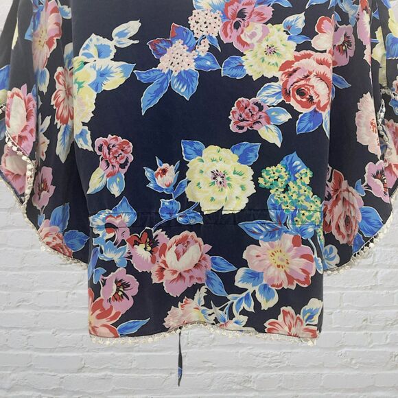 Yumi Kim Shacara Silk Blouse S Floral Crochet Trim Cinched Waist V-Neck - Picture 9 of 16